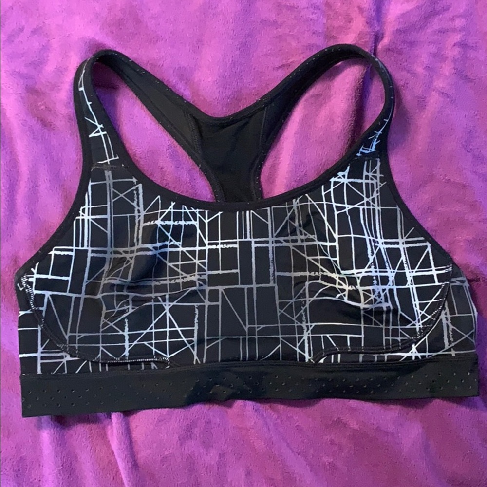 Sports bra